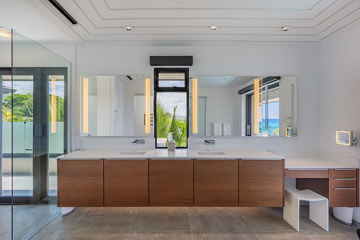 Hawaii Poggenpohl master bath BY DESIGN Builders Brian Rigney